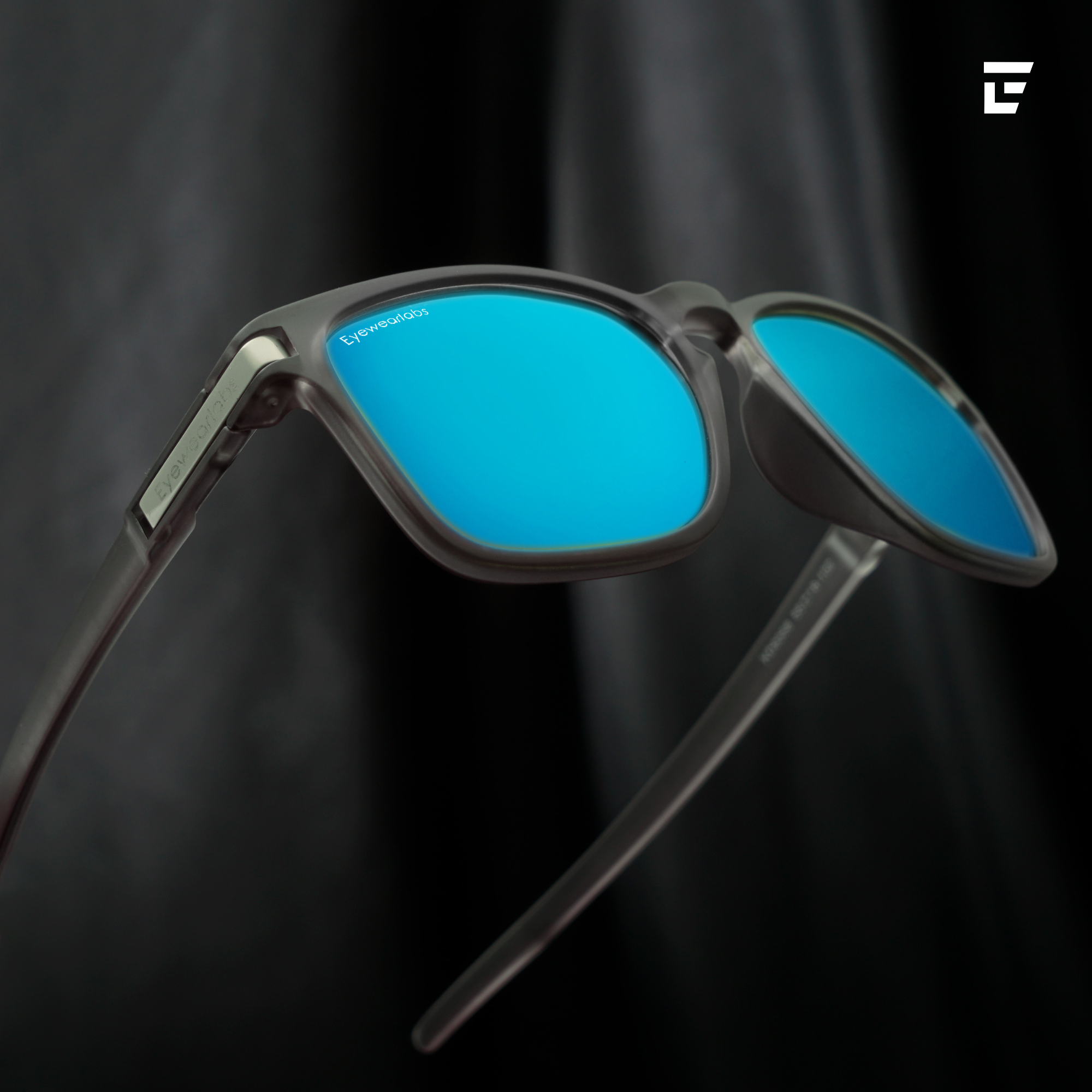 Ray-Ban RB3447 Round Flash Lenses 50 Blue & Gold Polarized Sunglasses |  Sunglass Hut USA